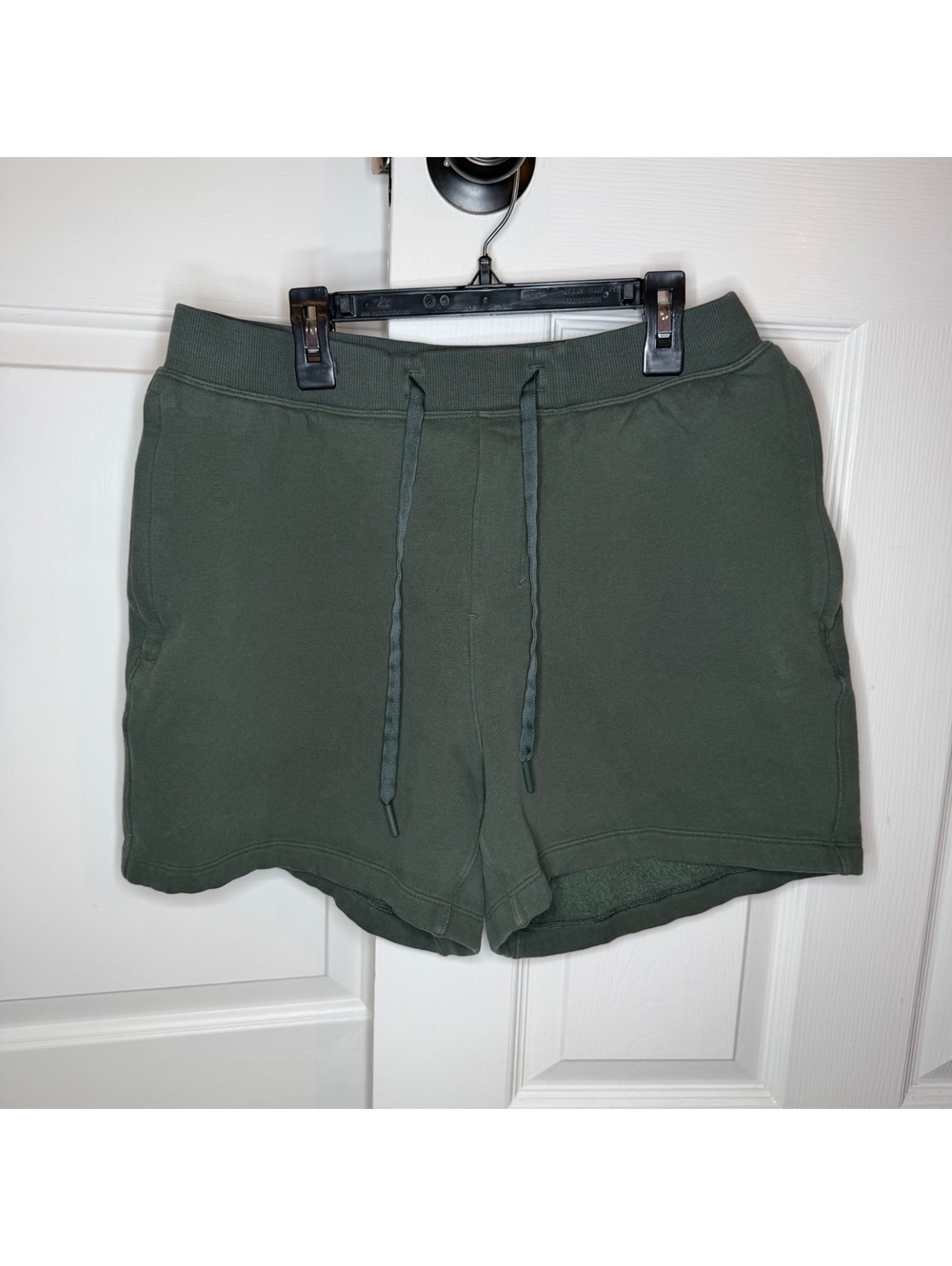 Lululemon Steady State Athletic Shorts 3” Inseam Sz M Pockets Army Green